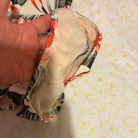 Tropical Floral One-Piece Swimsuit - Picture 5 of 7